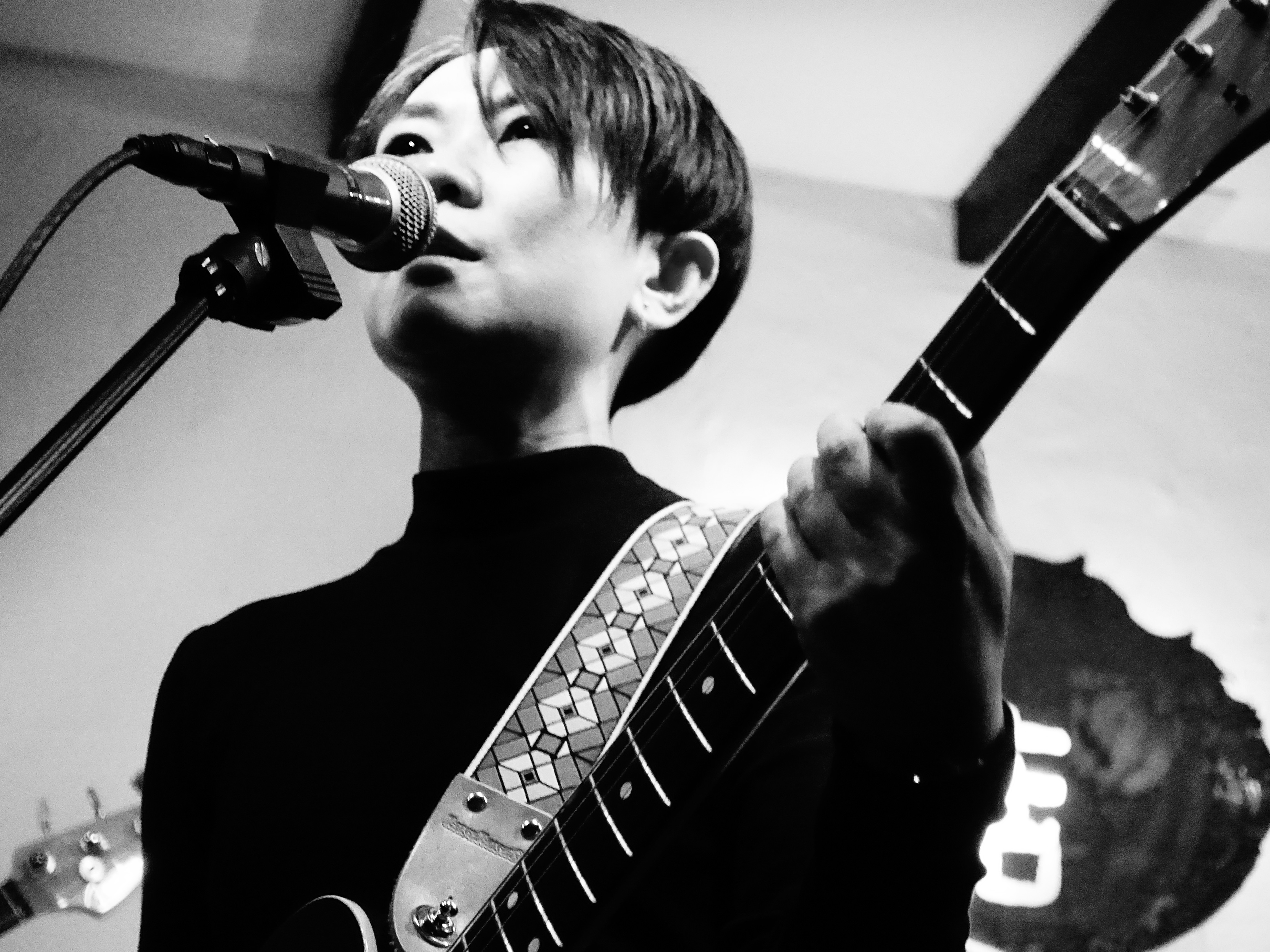 台中公務員斜槓獨立樂團主唱MV奪國際大獎 從台中出發走向國際