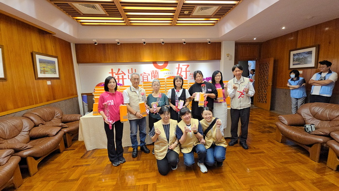 115年「道」出幸福‧「母」愛滿溢道家人文協會捐贈母親節蛋糕暨圓夢計畫分享愛