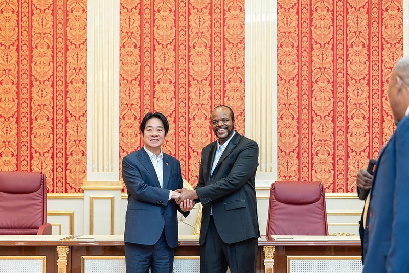 總統參觀國際會議中心　與史王共同見證臺史攜手共榮成果