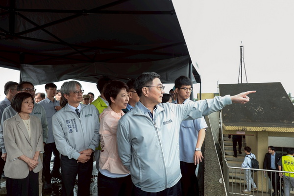 視察臺南新營糖廠活化規劃 卓揆:串聯糖業文化資產及糖鐵五分車廊帶 實現「均衡臺灣、均衡臺南」目標