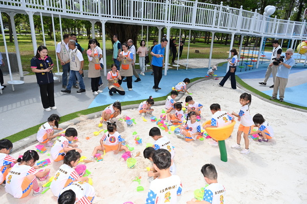 雲朵、彩虹融入童趣空間宜蘭運動公園特色兒童遊戲場全新登場!
