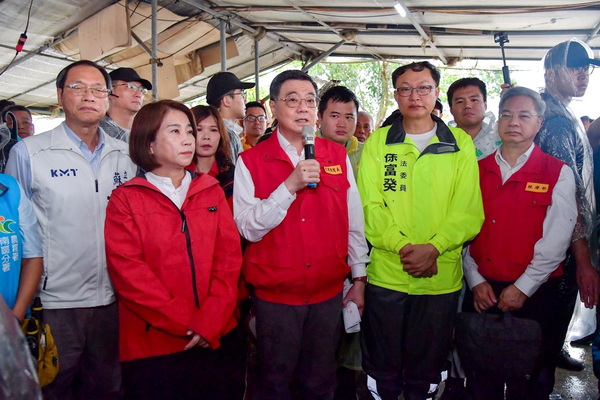 赴屏東視察農損及排水改善工程 卓揆:秉持「從速、從寬、從優」原則 一次到位補助家戶淹水及農損救助