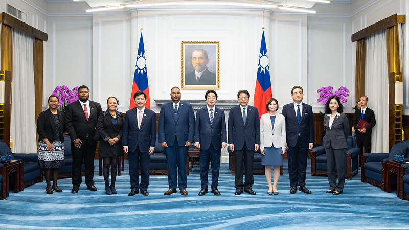 帛琉共和國新任駐臺大使呈遞到任國書 總統盼臺帛邦誼更上層樓 共創繁榮智慧永續未來
