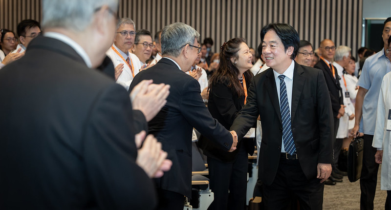 總統出席2026長庚醫學週開幕 盼增進國人健康、健保永續 持續打造健康台灣